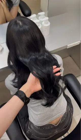 ロング Maya /カラーモデルのヘアスタイル