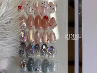 ネイル BINEL REINAのネイルデザイン