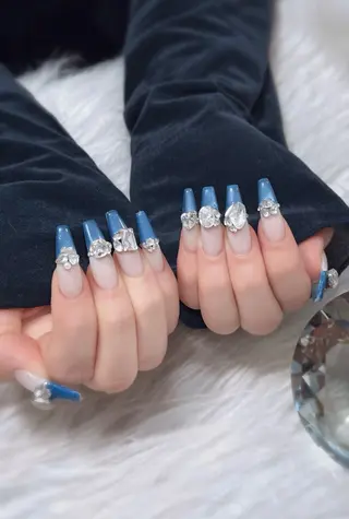 ネイル Lyna 池袋のネイルデザイン