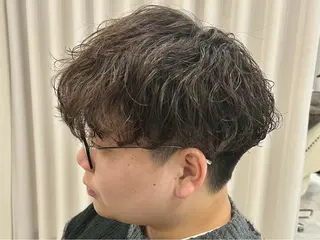 ショート センターパート 韓国ヘア・綾也のヘアスタイル