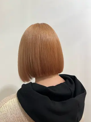 ショート ワタナベ モカ🦢ダブルカラーのヘアスタイル