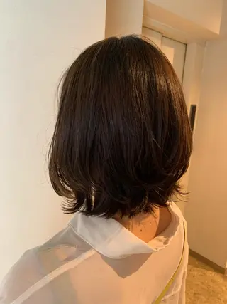 ミディアム うしだ かおるのヘアスタイル