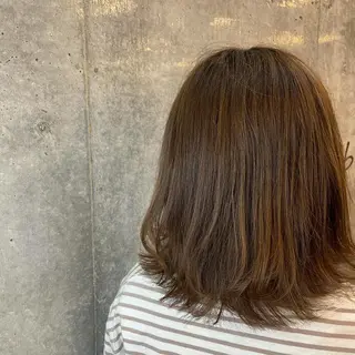 ミディアム 外間 智恵のヘアスタイル