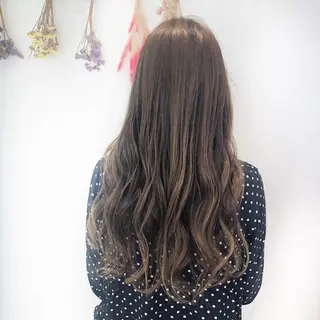 ロング カラー 小顔レイヤー/ ベージュ🤍Rieのヘアスタイル