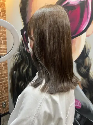 セミロング カラー パーマ ヘアアレンジ メンズ キッズ ネイル マツエク・マツパ アイブロウ 久木原 ゆりのヘアスタイル
