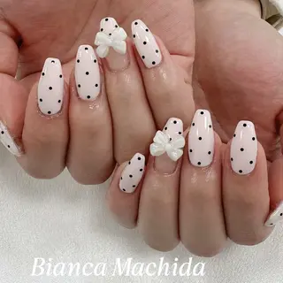 ネイル Bianca 🌟 yanagihasiのネイルデザイン