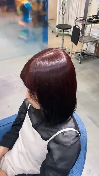 カラー Boxmico. / カカズ コトネのヘアスタイル