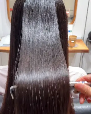 ロング パル__レイヤー/パ ーマ/デザインカラーのヘアスタイル