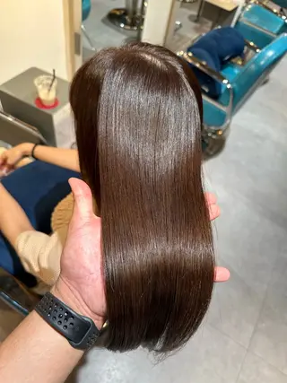 ロング 必ず笑顔で帰っていた だきます！安田祐貴のヘアスタイル