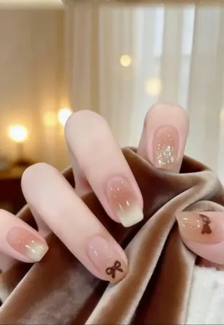 ネイル LienBeauty 柒月のネイルデザイン