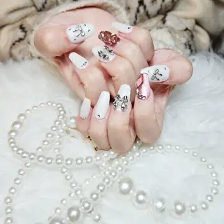ネイル 🍭Yun nail hyejin🌸のネイルデザイン