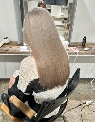 ロング カラー ✨艶ブリーチカラー ✨四ノ宮裕己のヘアスタイル