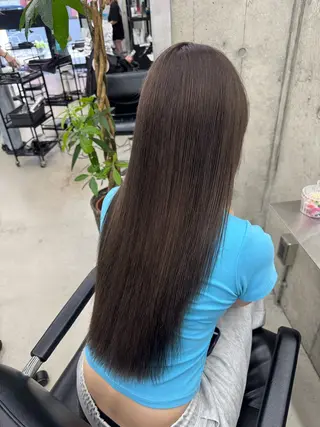 カラー Asami／名古屋／ ハイトーン／デザインのヘアスタイル