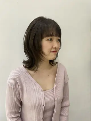 ミディアム 関 桃萌果のヘアスタイル