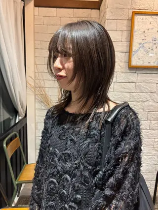 ミディアム 宇留間 涼香のヘアスタイル