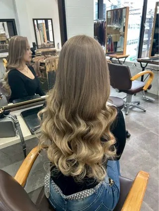 ロング カラー 🌺U-topia 🌺井出萌菜🌺のヘアスタイル