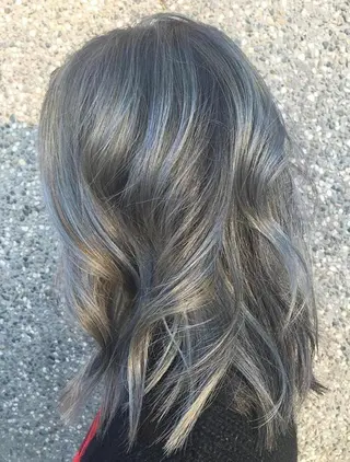 ロング カラー パーマ ヘアアレンジ 大阪レミーエクステ チビ編み込みのヘアスタイル