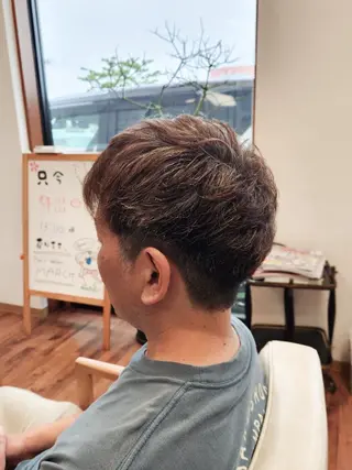メンズ 岩瀬 未来のヘアスタイル