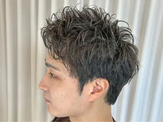 ショート センターパート 韓国ヘア・綾也のヘアスタイル
