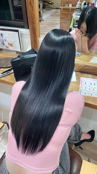 ロング カラー コトミ【メンズ】 【曲がる縮毛矯正】のヘアスタイル