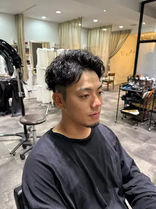 ショート パーマ メンズ est-r. Shionのヘアスタイル