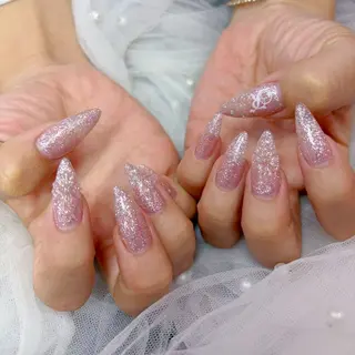 ネイル Jr.ネイリスト🤍 【Alissa】新栄のネイルデザイン