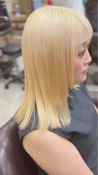 カラー 内藤 まどかのヘアスタイル