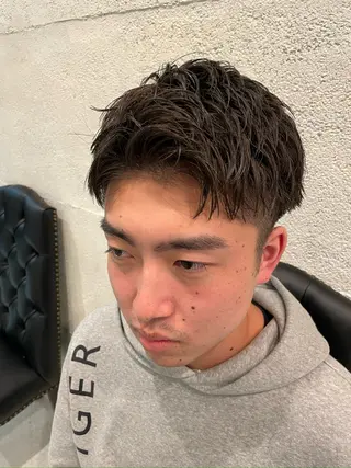 ショート メンズ 藤井 響のヘアスタイル