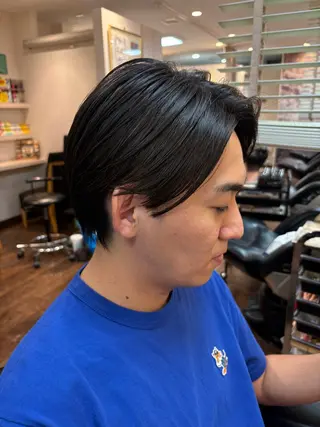 ミディアム メンズ 吉田 秀斗のヘアスタイル