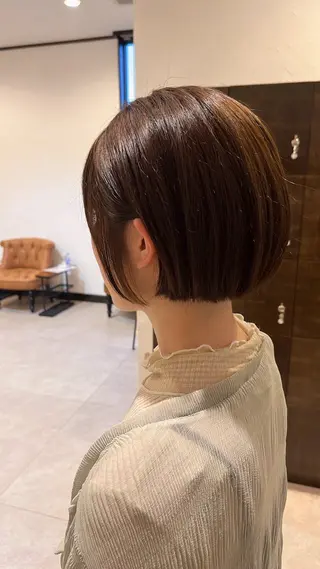 ショート ツヤ感カラー 🩵かりんのヘアスタイル
