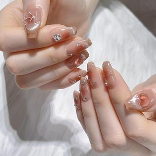 ネイル Queens テイのネイルデザイン