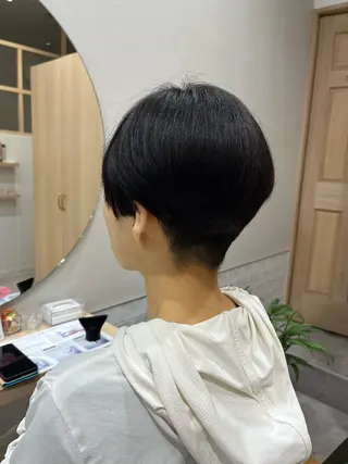 ショート レディースカット/ ヒグレアキコのヘアスタイル