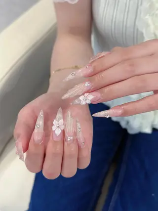 ネイル Eli Eli 新宿のネイルデザイン