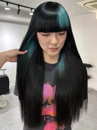 ロング カラー ヘアアレンジ 🌈【🎀ヘアデザイ ナー🎀】✨ノン✨のヘアスタイル