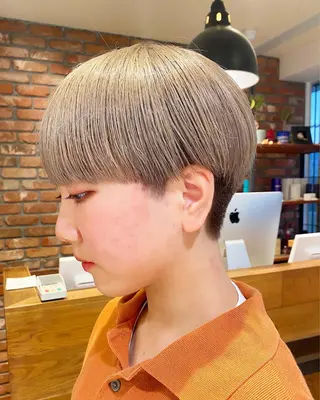 ショート ミウ☆ ブリーチダブルカラーのヘアスタイル
