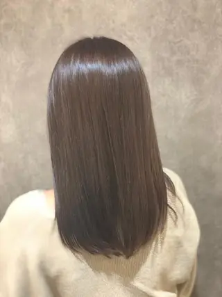 セミロング ショート／透明感 カラー加治竜汰💡のヘアスタイル