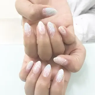 ネイル 板垣 綾乃のネイルデザイン