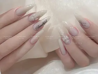 ネイル YULI_Nail 【長さだし専門店】のネイルデザイン