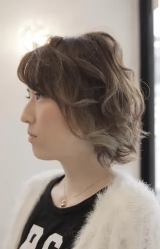 ショート カラー 浅川 実行のヘアスタイル