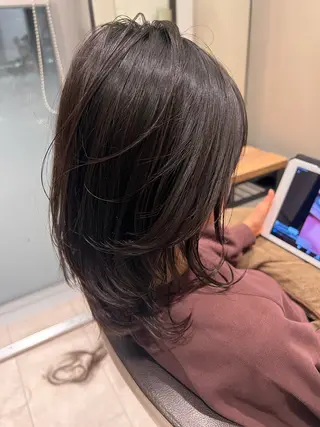 ミディアム UNIX ワタナベ モモハのヘアスタイル
