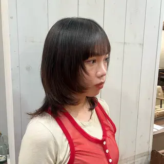 セミロング やまき さきねのヘアスタイル