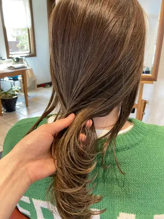 ロング 金子 歩実のヘアスタイル