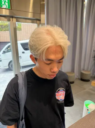 ミディアム カラー メンズ 💈原宿指名No.1 センターパート💈のヘアスタイル
