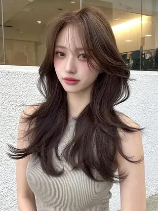 ロング カラー FOCUS JAPANのヘアスタイル