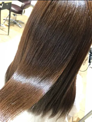 セミロング T Akaneのヘアスタイル