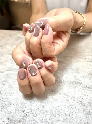 ネイル 岸本 郁美のネイルデザイン
