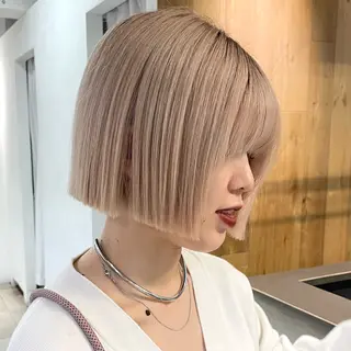ショート 盛れる透明感カラー momokaのヘアスタイル