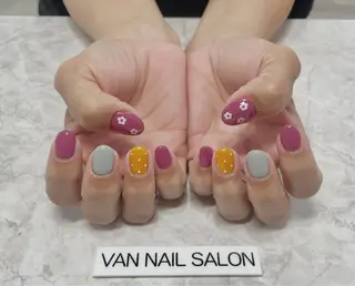 ネイル Van Nail Salonのネイルデザイン