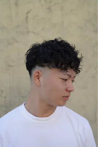 パーマ メンズ 関 晃哉のヘアスタイル