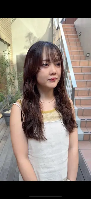 ミディアム パーマ 大橋 芽衣のヘアスタイル